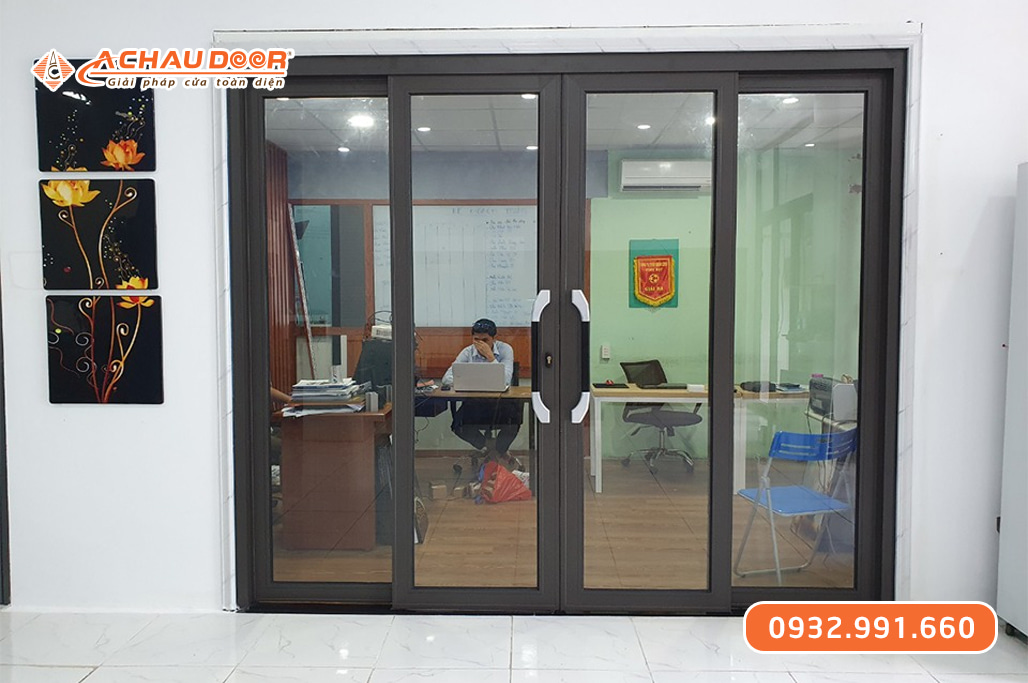 Cửa trượt quay nhôm Owin 2 Cửa trượt quay nhôm Owin