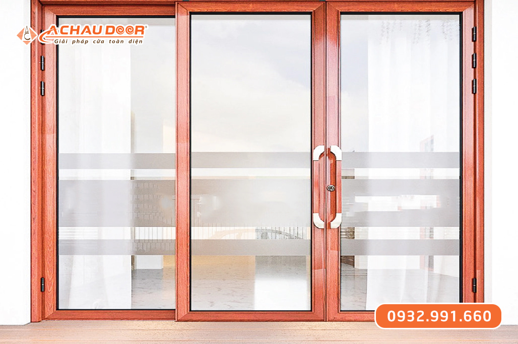 Cửa nhôm trượt quay 3 cánh màu vân gỗ 3 Cửa nhôm trượt quay 3 cánh màu vân gỗ